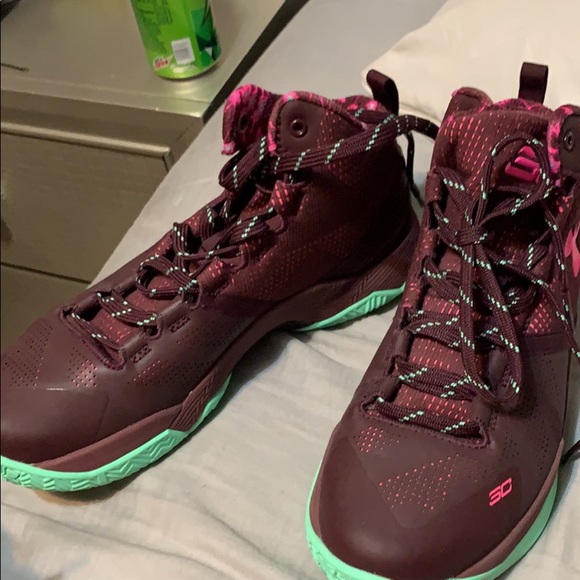 Steph curry under armor shoes - Picture 2 of 2